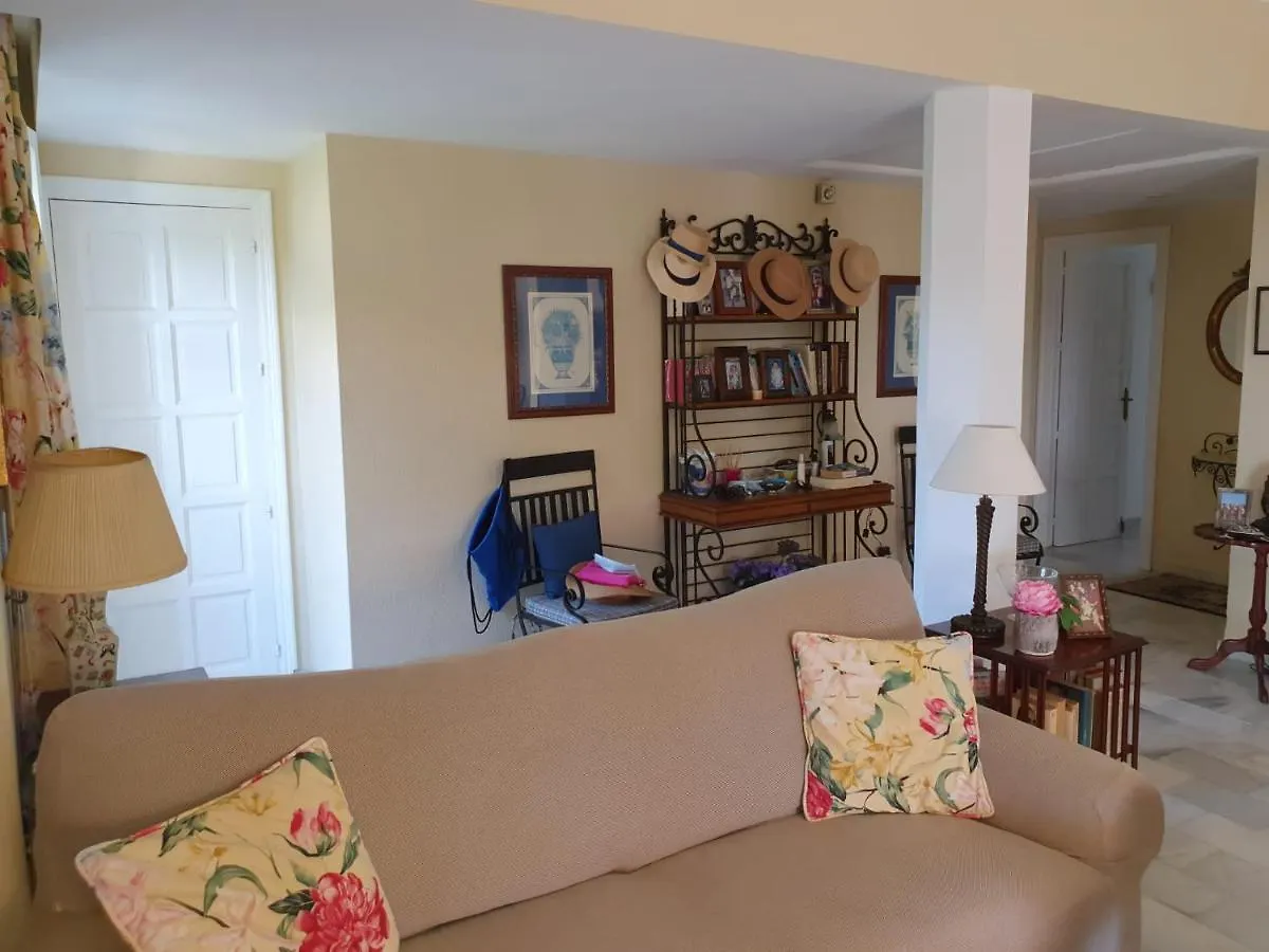 Beachfront Family Apartment In Puerto Banus Marbella Spanien