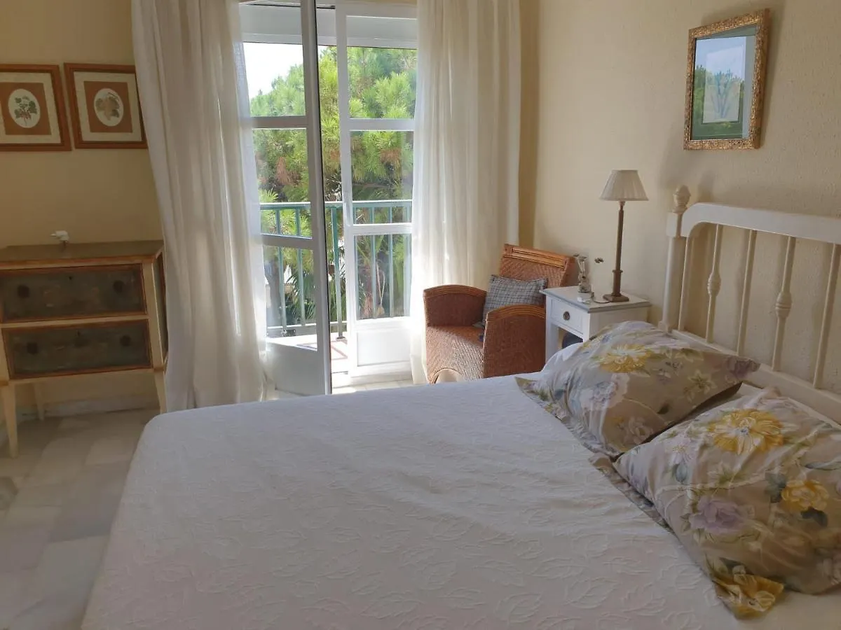 Beachfront Family Apartment In Puerto Banus Marbella