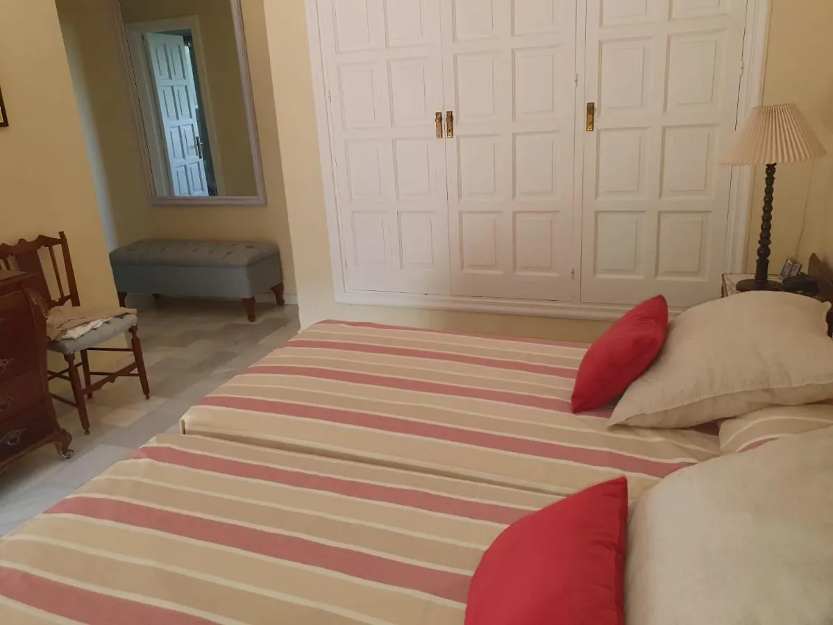 Beachfront Family Apartment In Puerto Banus Marbella Spanien