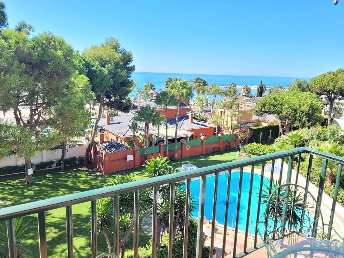 Beachfront Family Apartment In Puerto Banus Marbella 0*,  Spanien